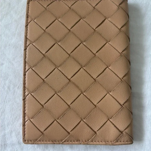 Bottega Veneta Tan Card Holder - Picture 2 of 5